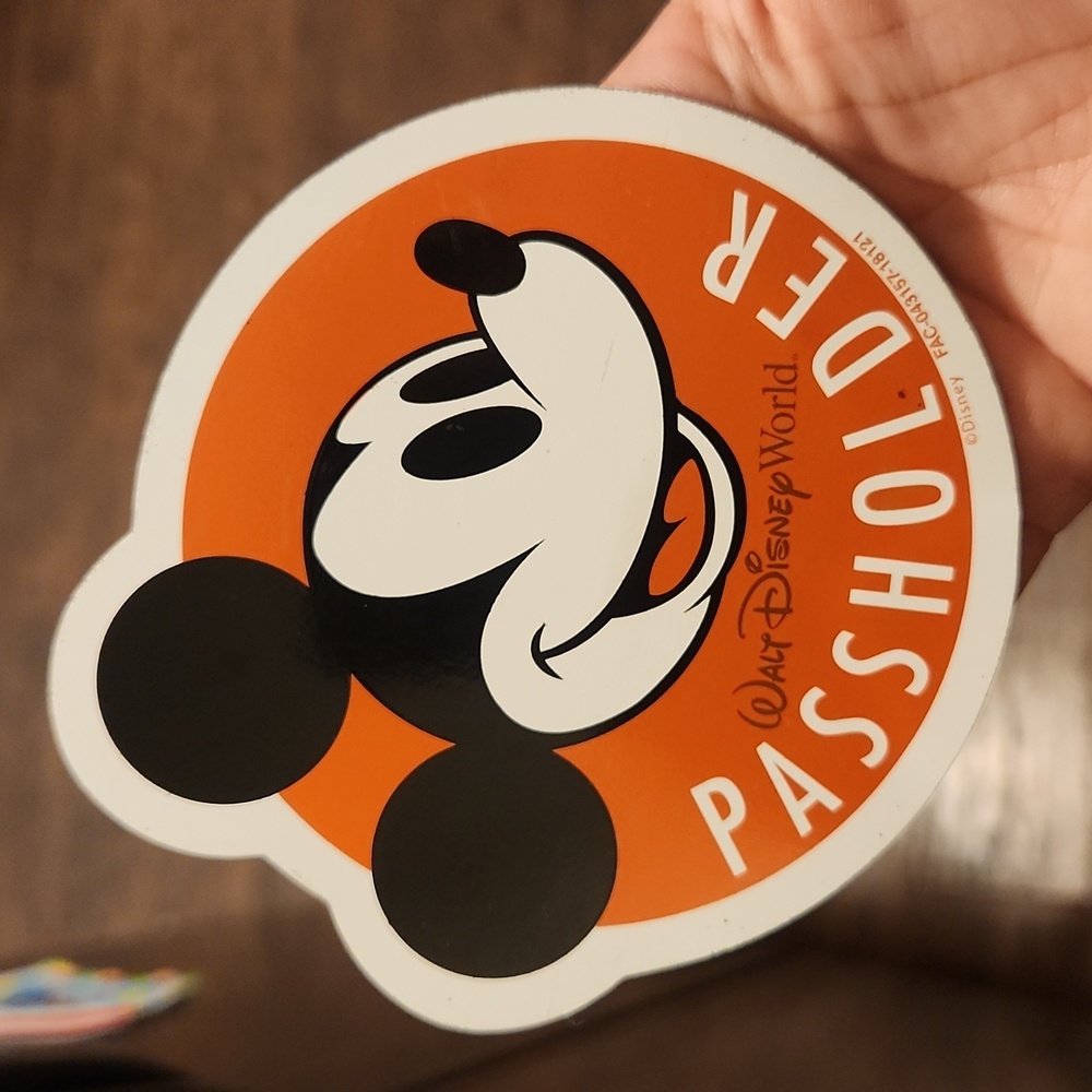 Mickey Passholder Walt Disney World Magnet